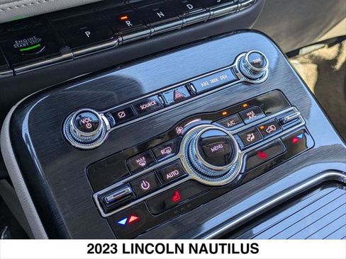 Certified 2023 Lincoln Nautilus FWD w/ Premium Package image 20