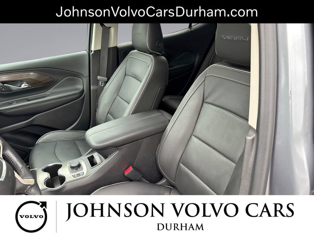 Used 2018 GMC Terrain Denali w/ Comfort Package FWD image 13