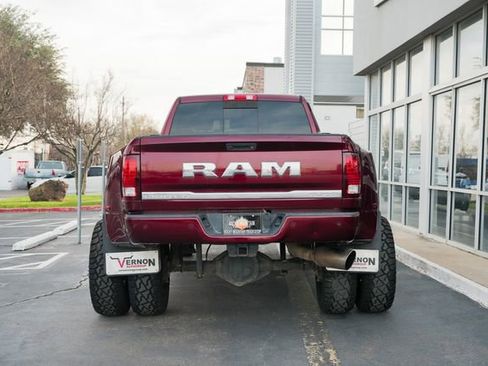 Used 2017 RAM 3500 Laramie Longhorn image 8