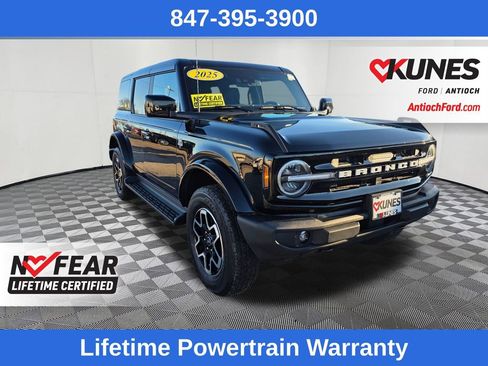 Used 2025 Ford Bronco Outer Banks image 1