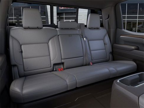New 2026 GMC Sierra 1500 SLT image 17