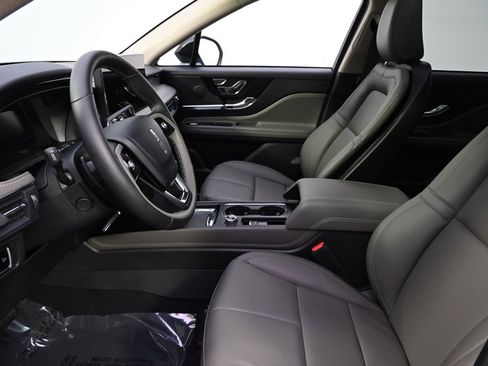 New 2026 Lincoln Corsair Premiere image 13