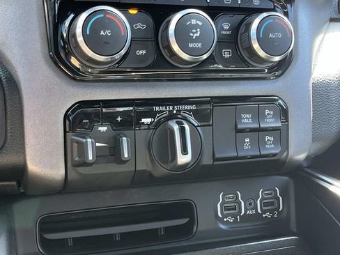 Used 2022 RAM 1500 Laramie RWD image 33