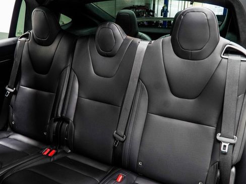 Used 2022 Tesla Model X image 38