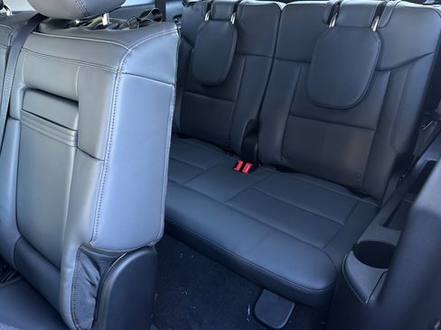 New 2026 Ford Explorer Active w/ Active Comfort Package image 14