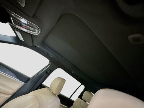 Used 2023 Jeep Grand Cherokee L Limited image 27