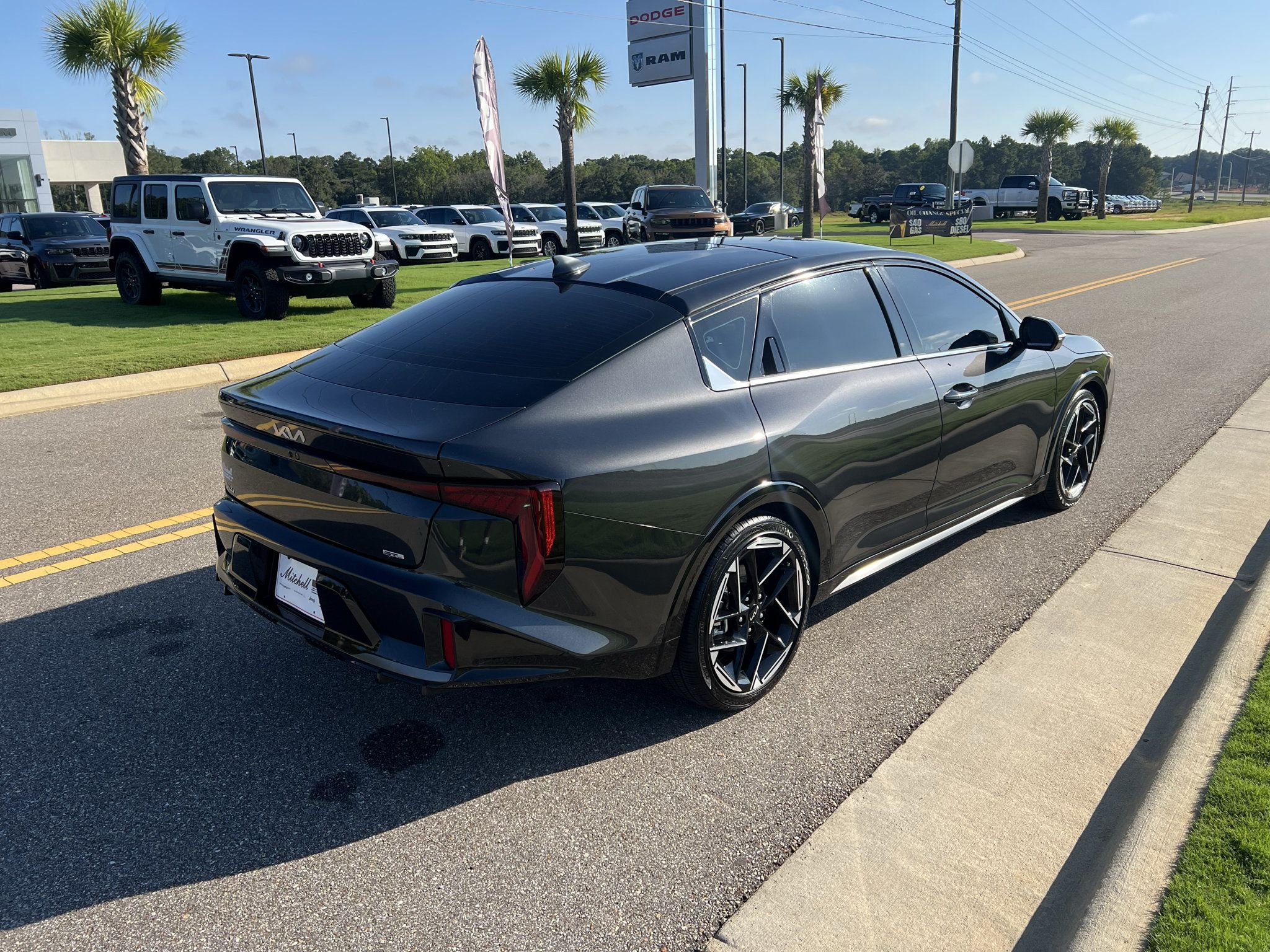Used 2025 Kia K4 GT-Line w/ GT-Line Premium Package FWD image 6