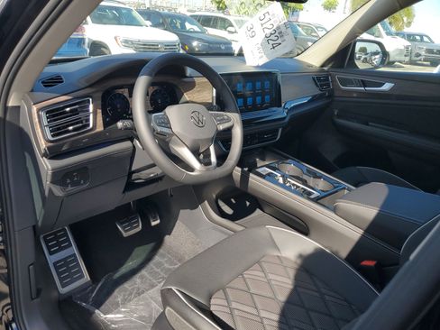 New 2026 Volkswagen Atlas SEL Premium R-Line AWD/4WD image 8