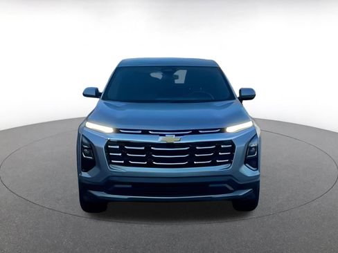 Used 2025 Chevrolet Equinox LT image 4