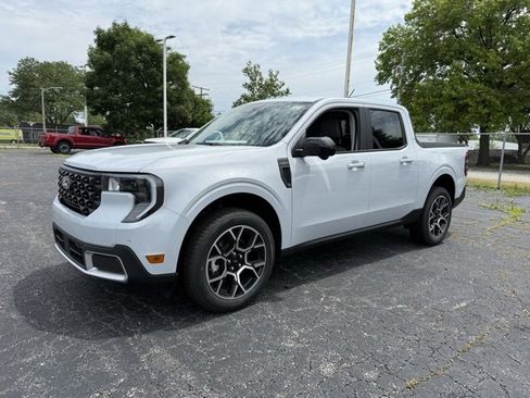 New 2025 Ford Maverick Lariat image 4