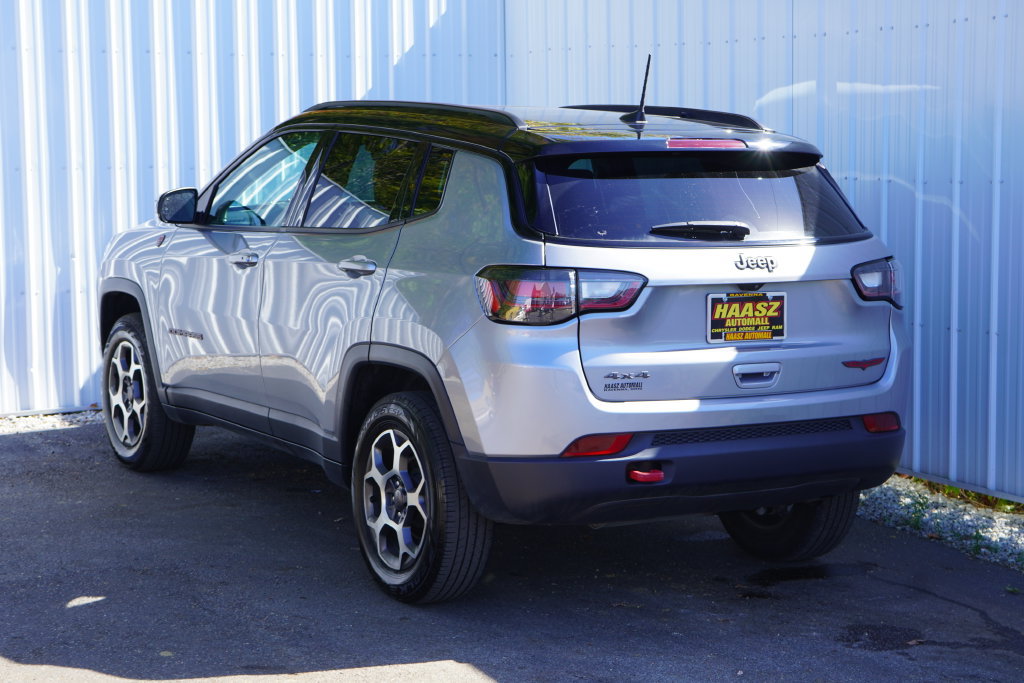 Used 2022 Jeep Compass Trailhawk w/ Trailhawk Elite Group AWD/4WD image 4