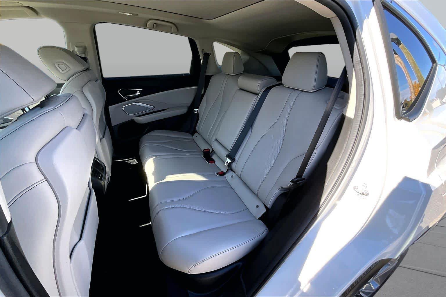 Used 2025 Acura RDX w/ Technology Package AWD/4WD image 19