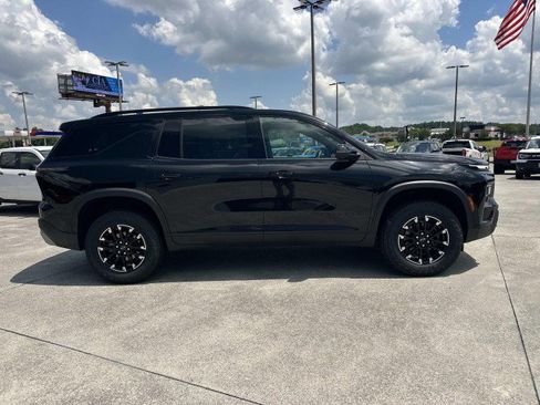 Used 2024 Chevrolet Traverse Z71 AWD/4WD image 8
