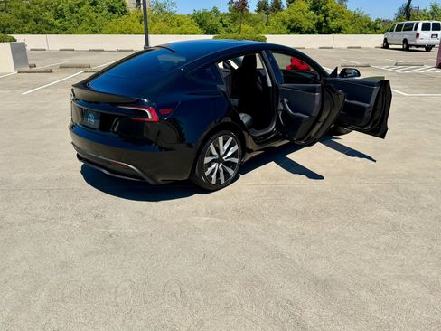 Used 2025 Tesla Model 3 RWD image 27