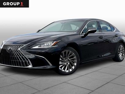 Used 2024 Lexus ES 350 w/ Luxury Package