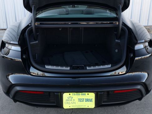 Used 2020 Porsche Taycan 4S image 10