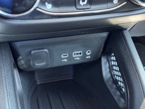 Certified 2023 Chevrolet TrailBlazer LT FWD image 17