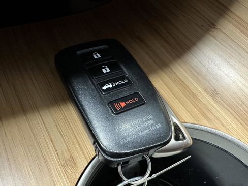 Used 2019 Lexus RX 350L w/ Premium Package image 31