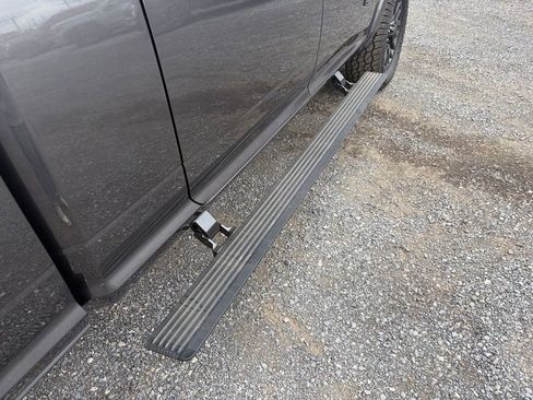 Used 2025 RAM 2500 Limited AWD/4WD image 22