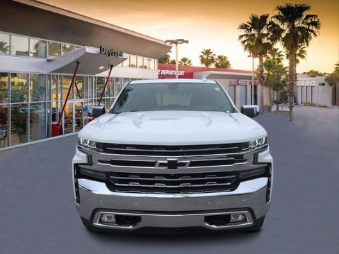 Used 2021 Chevrolet Silverado 1500 LTZ w/ LTZ Premium Package AWD/4WD image 8