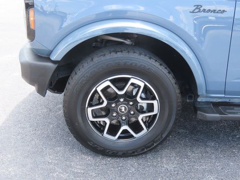 Used 2024 Ford Bronco Outer Banks AWD/4WD image 6