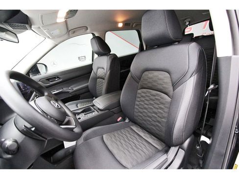 New 2026 Nissan Pathfinder S image 23