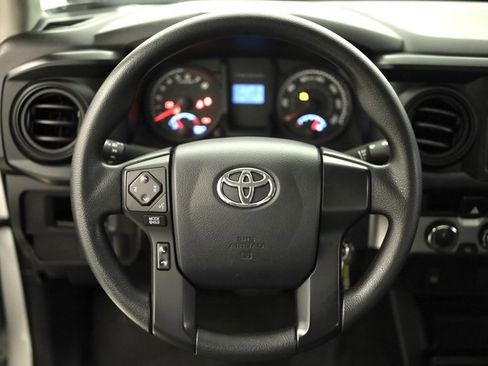 Used 2017 Toyota Tacoma SR image 13