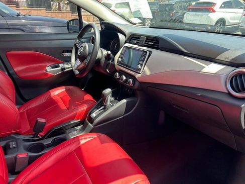 Used 2021 Nissan Versa SV FWD image 8