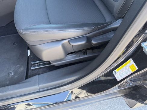 Used 2025 Buick Encore GX Preferred image 29