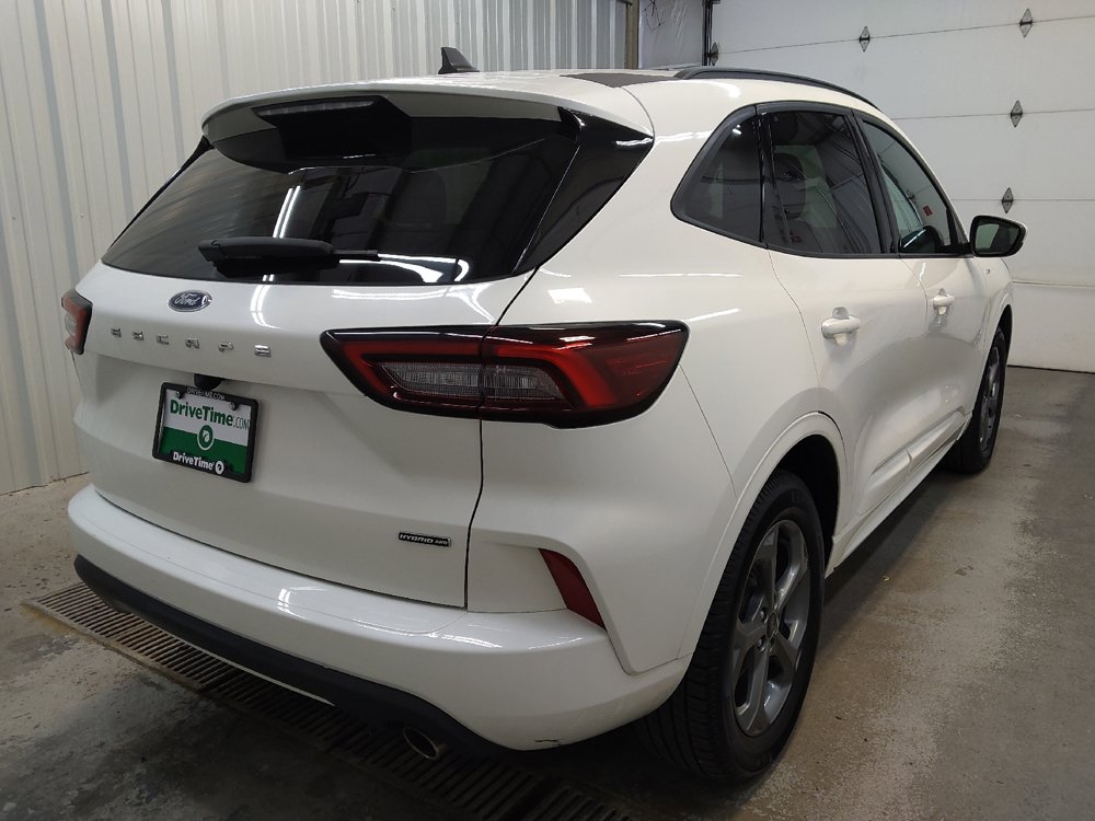 Used 2024 Ford Escape ST-Line Select AWD/4WD image 9