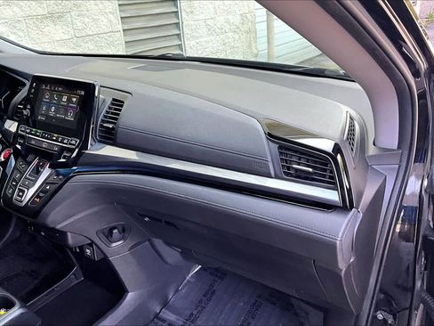 Used 2023 Honda Odyssey Elite image 19