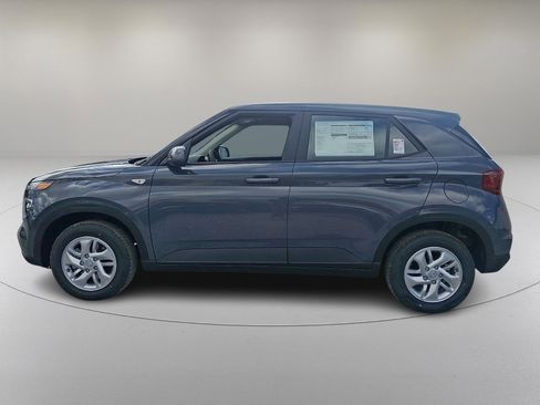 New 2026 Hyundai Venue SE image 4