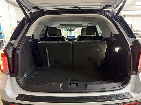 New 2026 Ford Explorer Active w/ Active Comfort Package image 24