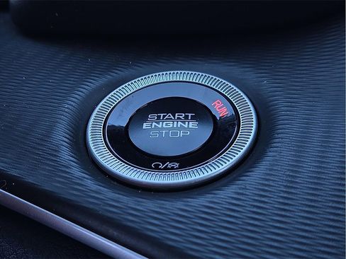 Used 2024 Jeep Grand Cherokee Altitude image 15