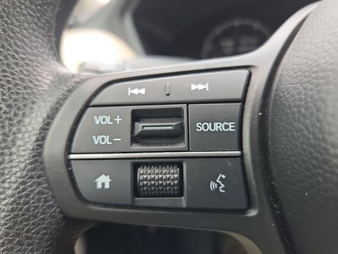 Used 2025 Honda HR-V LX image 29