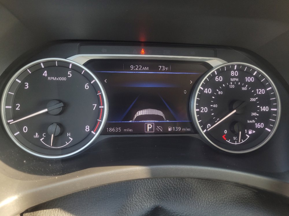 Used 2025 Nissan Sentra SV w/ Trunk Package FWD image 23