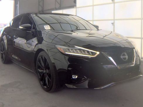 Used 2023 Nissan Maxima SR w/ Sport Mat Group FWD image 3