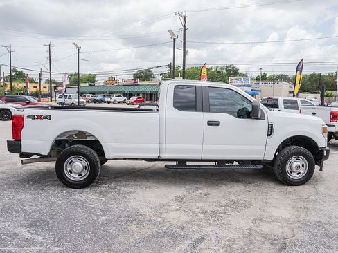 Used 2021 Ford F250 XL w/ Power Equipment Group AWD/4WD image 4