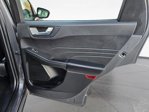 Used 2021 Ford Escape SEL w/ SEL Stealth AWD Package image 31