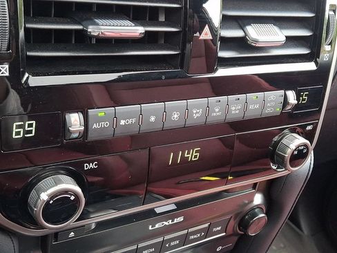 Used 2023 Lexus GX 460 Premium w/ Premium Package AWD/4WD image 18
