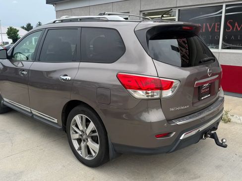 Used 2014 Nissan Pathfinder Platinum w/ Platinum Premium Package AWD/4WD image 4