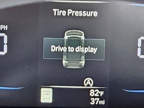 New 2026 Hyundai Elantra SE FWD image 16