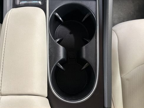 Used 2025 Hyundai Sonata SEL FWD image 40
