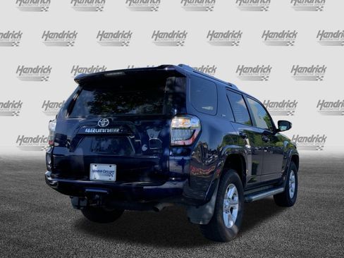 Used 2016 Toyota 4Runner SR5 AWD/4WD image 10