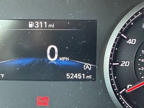Used 2022 Hyundai Santa Fe SEL FWD image 16