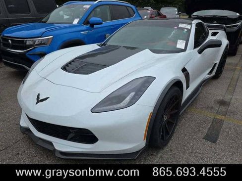 Used 2015 Chevrolet Corvette Z06 w/ 3LZ Preferred Equipment Group RWD image 1