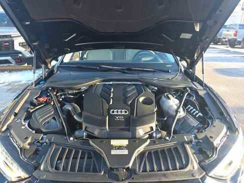 Used 2024 Audi A8 L 3.0T image 33