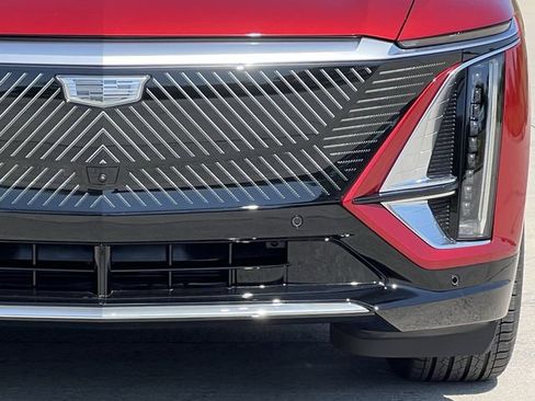 New 2026 Cadillac Lyriq Premium Luxury image 7