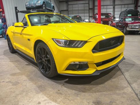 Used 2016 Ford Mustang GT Premium w/ Equipment Group 401A RWD image 12