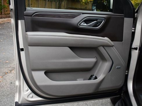 Used 2021 Chevrolet Tahoe LT image 22